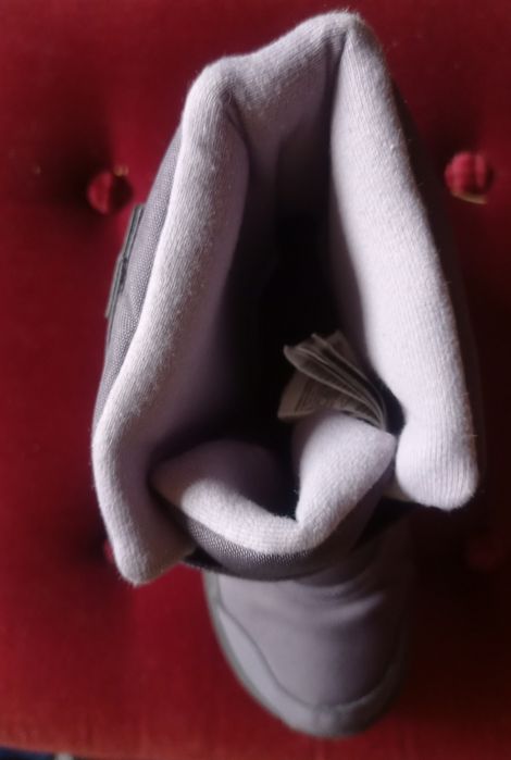 Cizmulițe fete Nr 35.