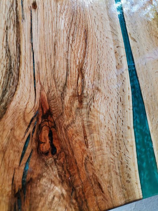 Плот изработен от червен дъб и епоксидна смола