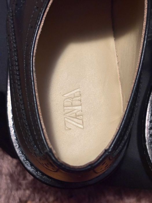 Pantofi ZARA model Oxford/Brogue mar 42 ,made in Portugal ,10/10