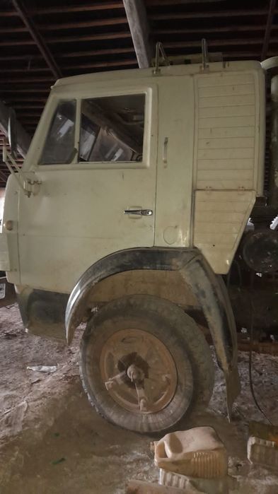 Продам камаз бортовой 5320