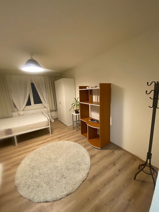 Inchiriez garsoniera moderna, mobilata si utilata, in zona Poarta 6