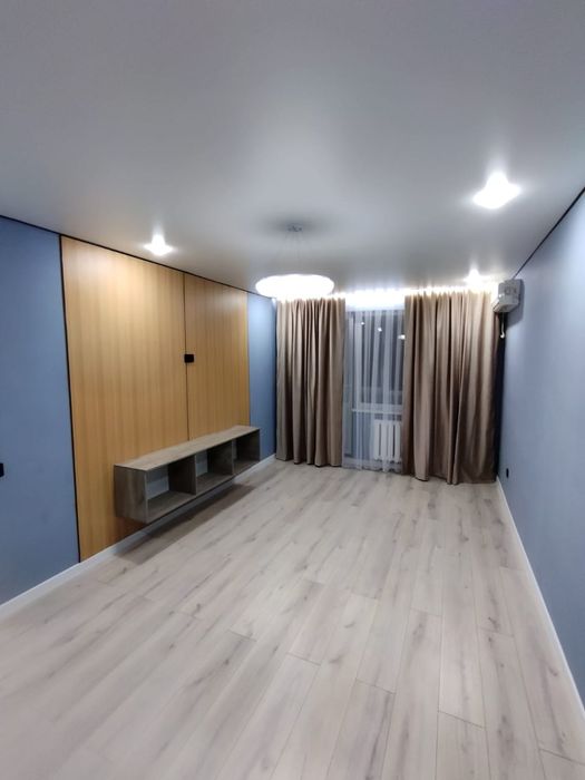 Продаётся 1 ком кв на Электроне