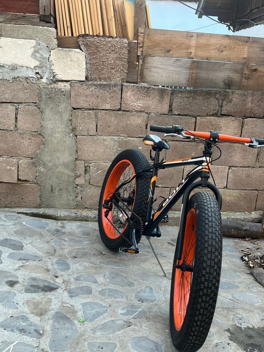 Vând bicicletă în sta bună