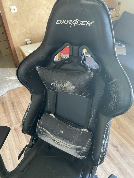 Употребяван DXRACER офис стол