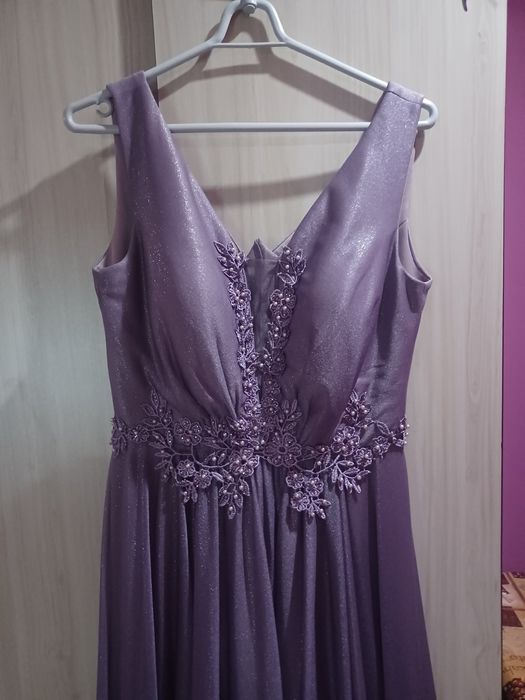 Официална рокляя