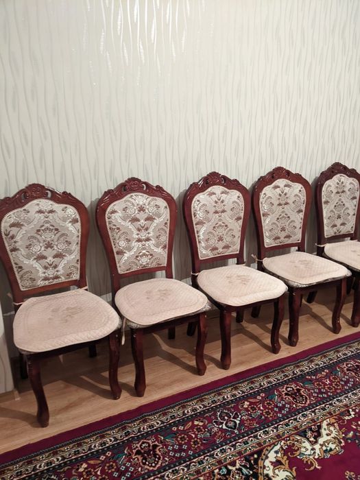 Продам стол со стульями