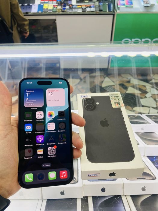 iPhone 16  128 gb black yengide 100%