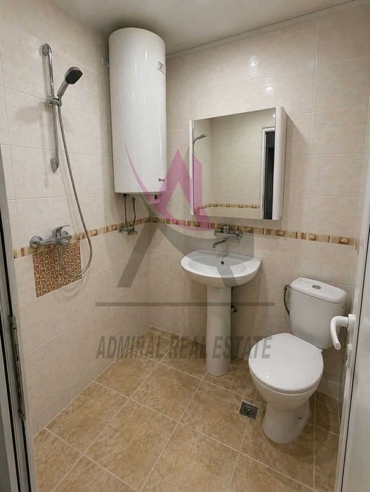 Продава се Тристаен апартамент в Варна, Левски - 65 кв.м за 2354 €/кв.м - Снимка #4