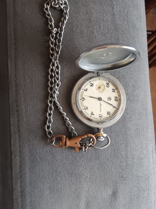 Продам Часы карманные