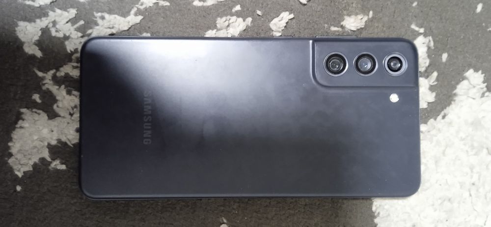 Samsung s21 fe на обмен