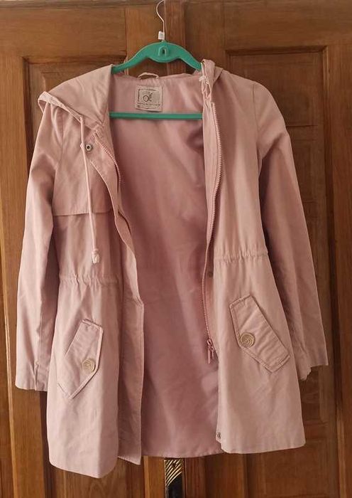 Trenci adolescenți roz