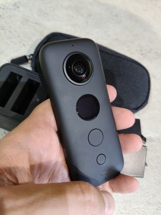 Camera Insta 360 X