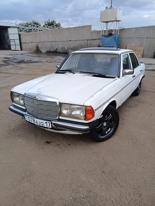 Мерседес Бенс 124