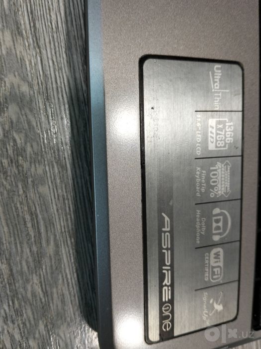 Нетбук aspire one