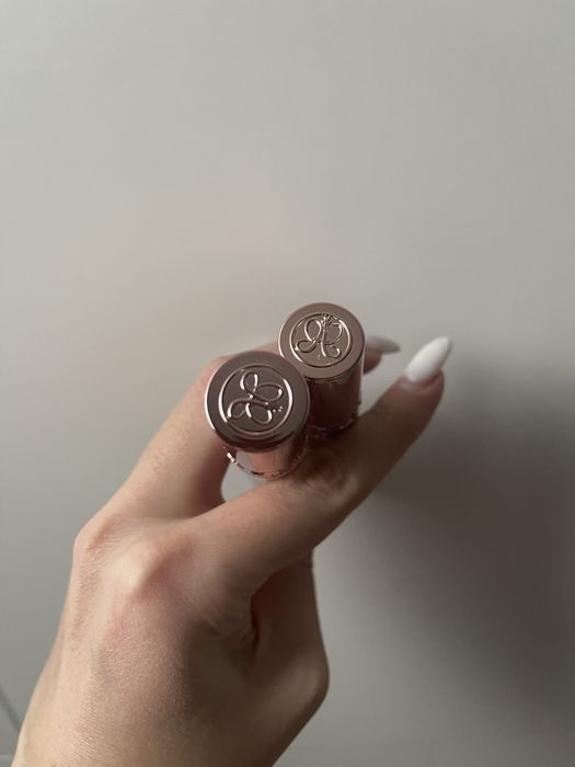 Anastasia Beverly Hills гланц