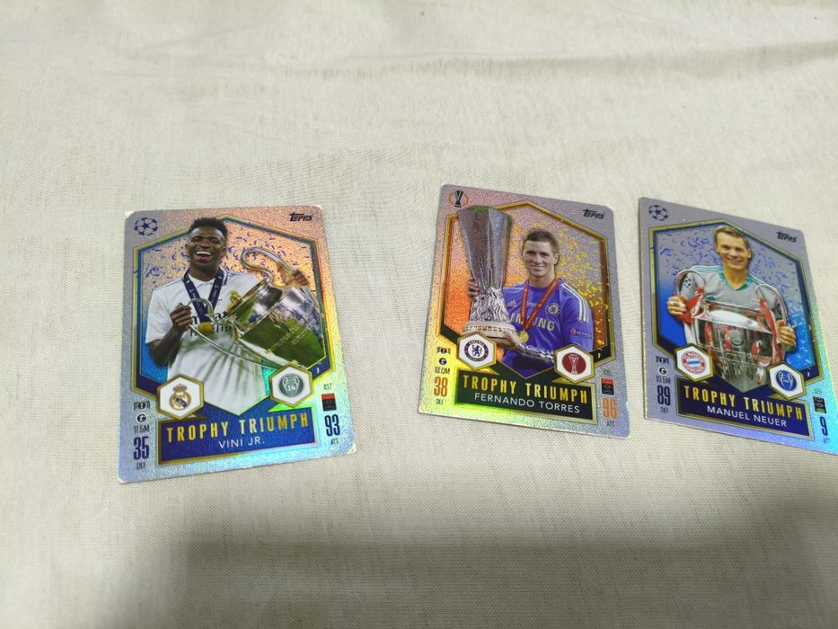 Cartonase Topps MATCH ATTAX, Panini si cutie pentru cartonase.