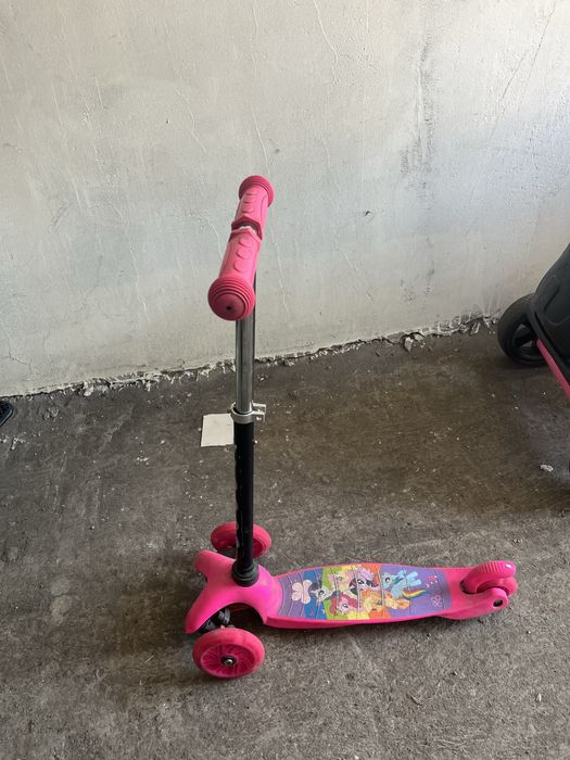Продам самокат детский.