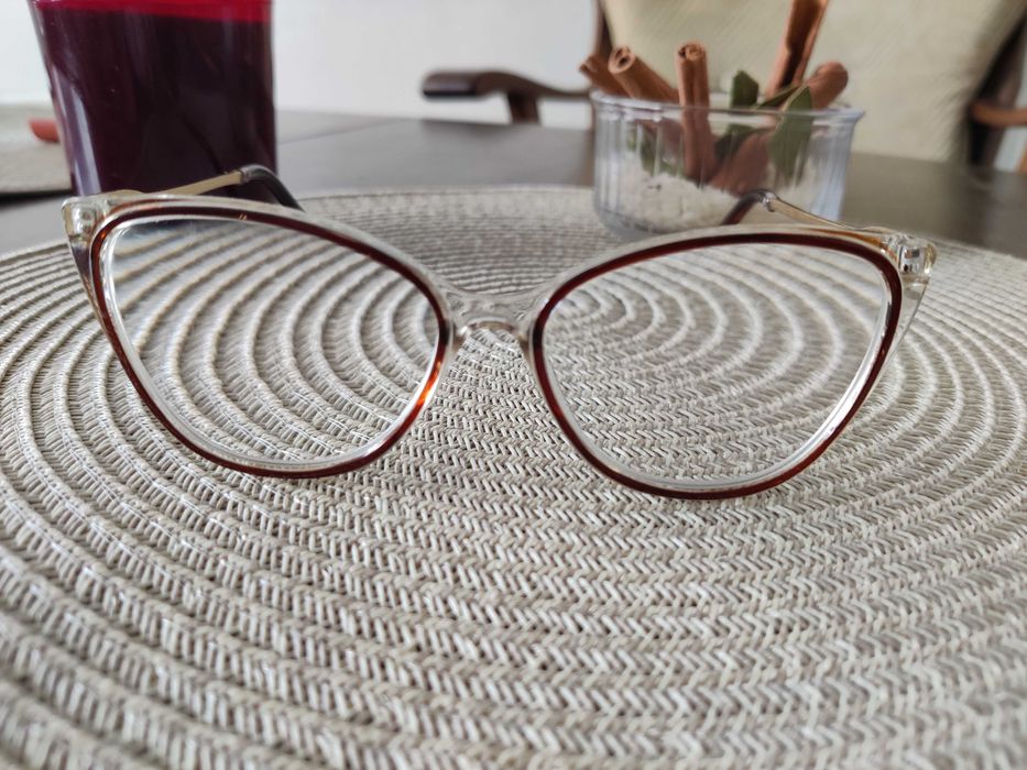 Оригинална рамка за очила