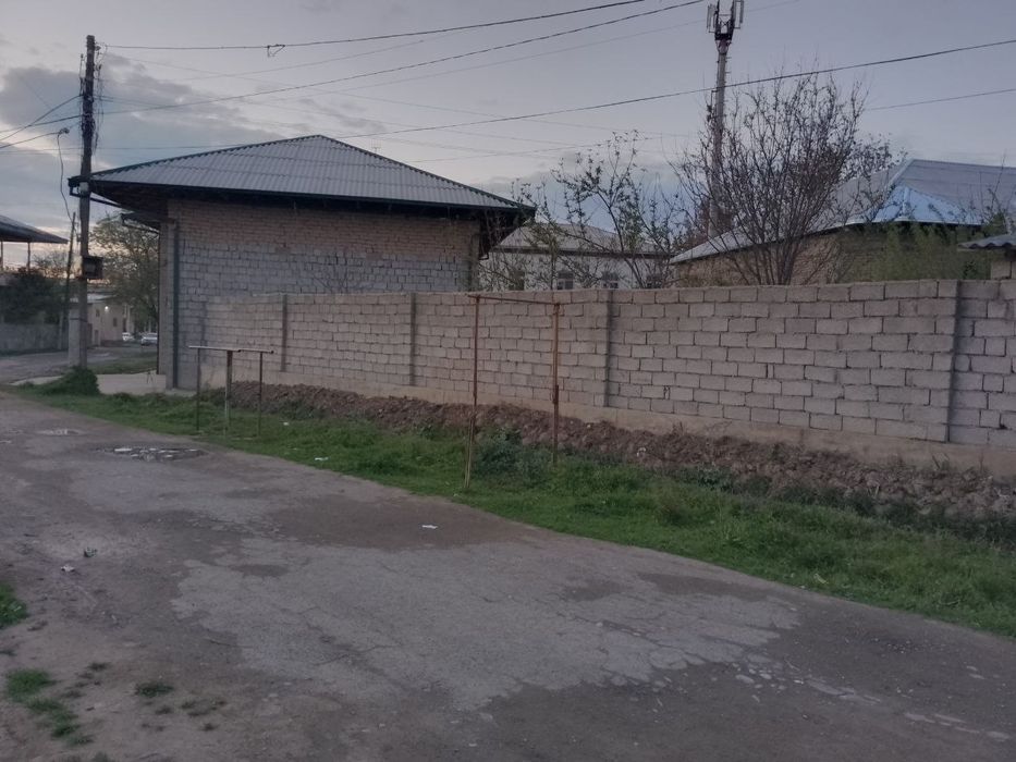 Tayyor xovlili uy srochno sotiladi