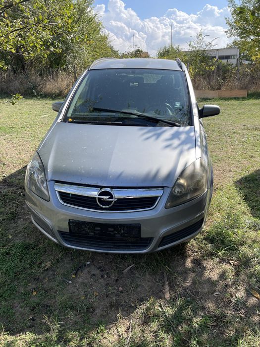 Opel Zafira B 1.9 120 к.с. 2006г..
