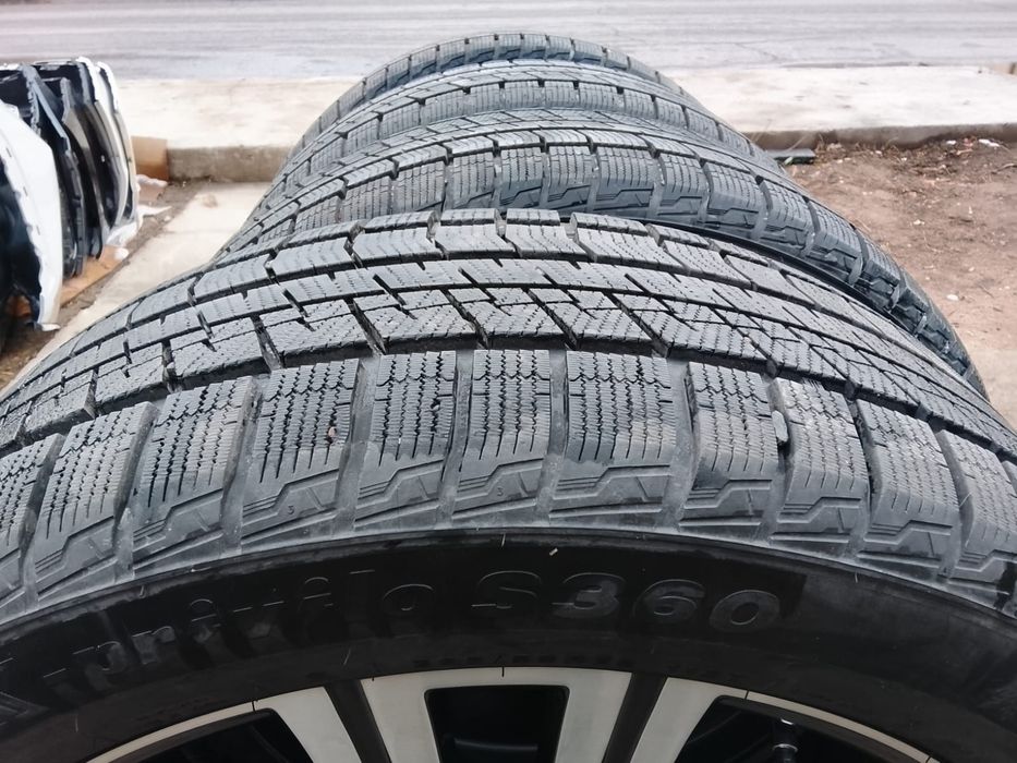 Диски с шинами в оригинале б/у