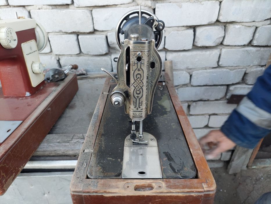 Продам швейные машины.