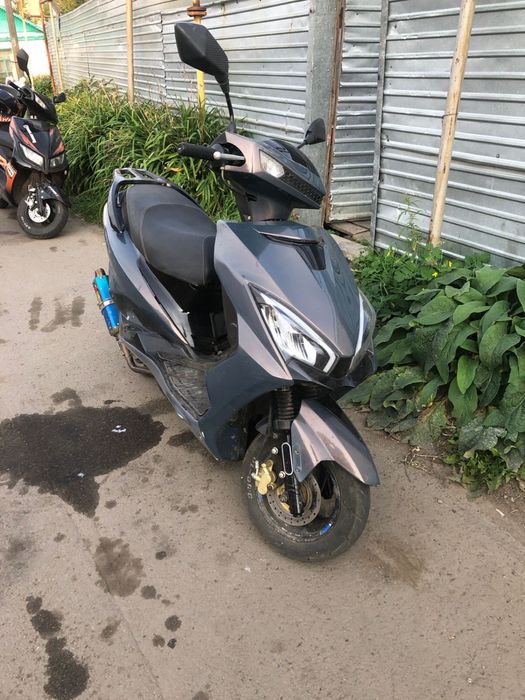 Продам скутер м8
