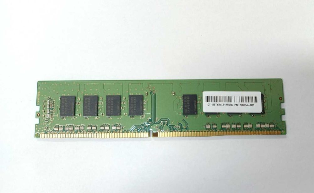 Desktop RAM 8GB DDR4 2133MHz Оперативна Памет за Стационарен Компютър Настолен Пълна Съвместимост с Intel и AMD Процесори SAMSUNG Оригинална Платка!!