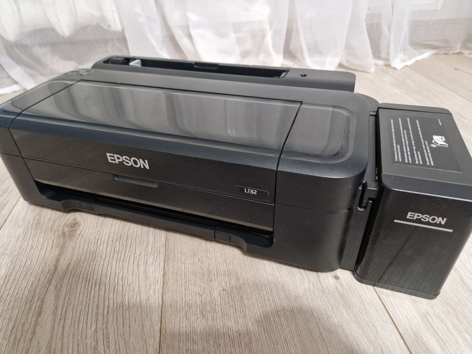 Продам цветной принтер EPSON L132
