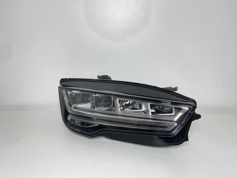 Десен фар за AUDI A7 4G