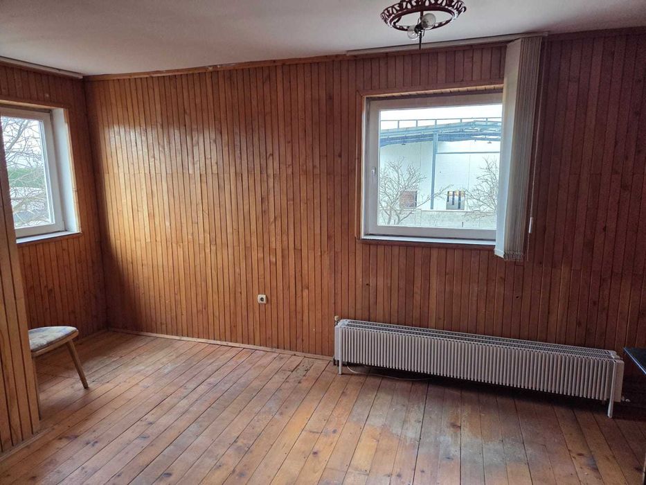 Inchiriere spatiu de birouri cu parcare