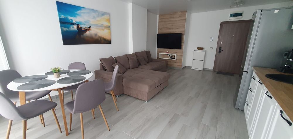 Inchiriez apartament  2 camere Mamaia Nord