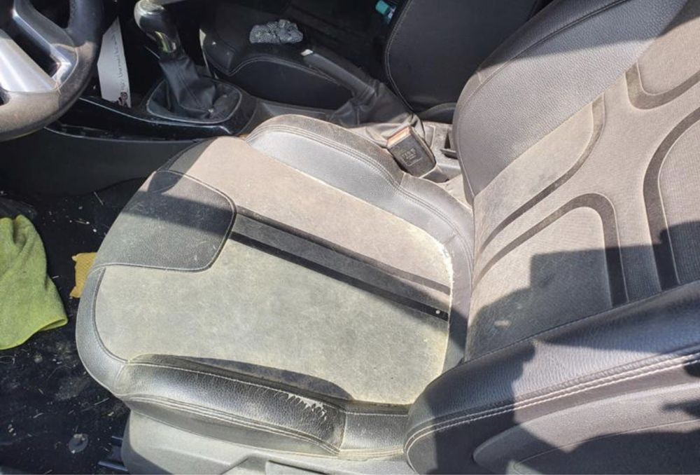 Opel Adam на части