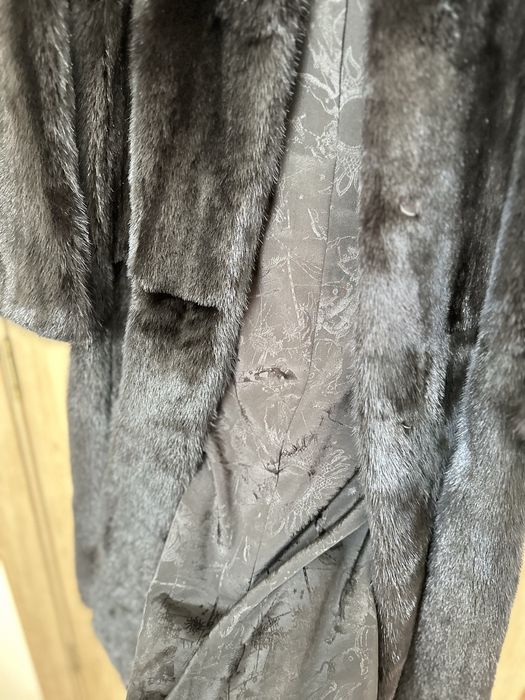 Продам норковую шубу