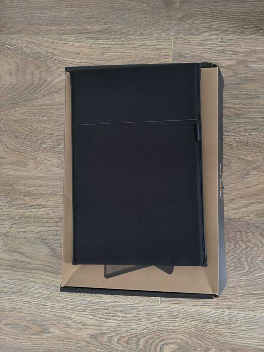 Vând monitor portabil ASUS ZenScreen MB166C – 15.6”, stare ca nouă