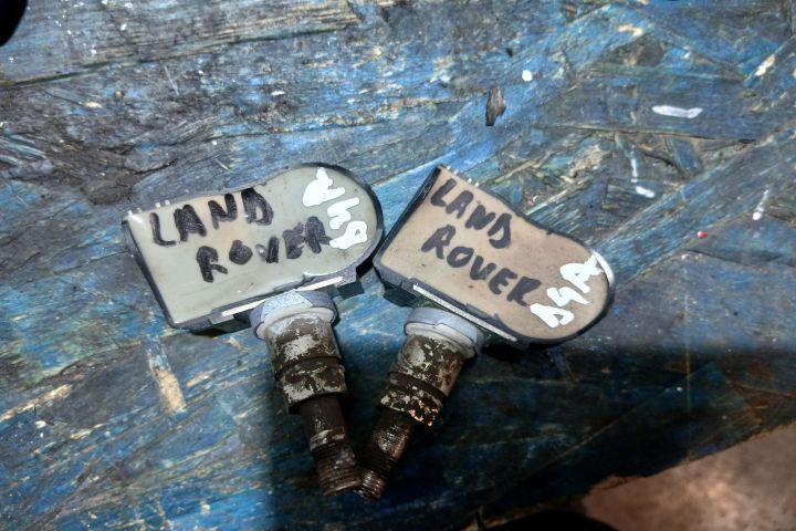 Senzor presiune roti S180052064A S180052064A Land Rover Discovery 3 [