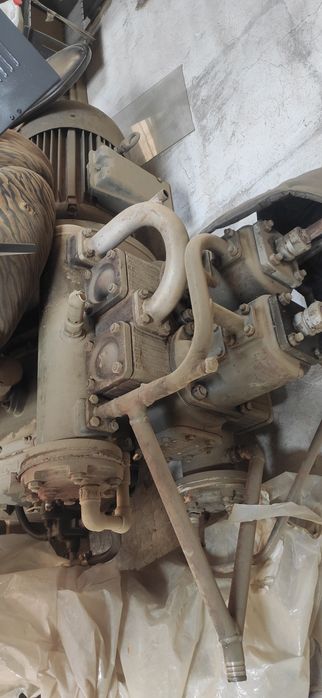 Продам компрессор