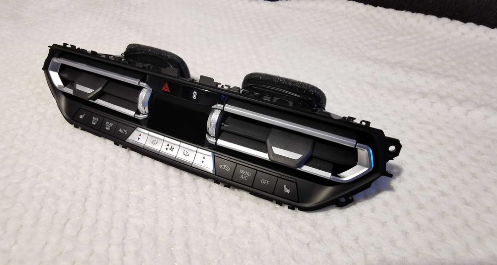 Grila ventilatie trim plansa bord BMW G20, G21 si G80