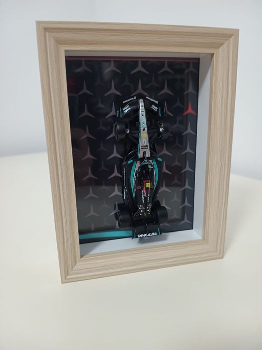 Tablou 3D f1 din lemn 20x15 cm Mercedes hamilton 1/43