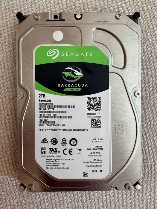 Твърд диск 2TB Seagate Barracuda ST2000DM008