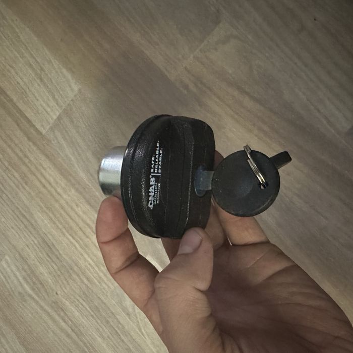 Продаю авто запчасти