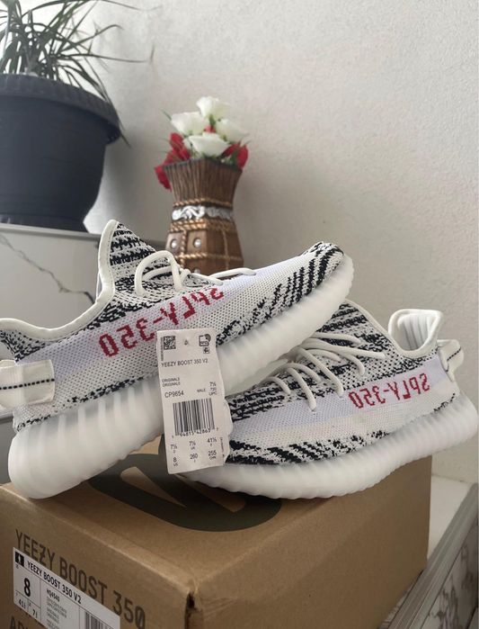 Yeezy Zebra Noi Cu Eticheta