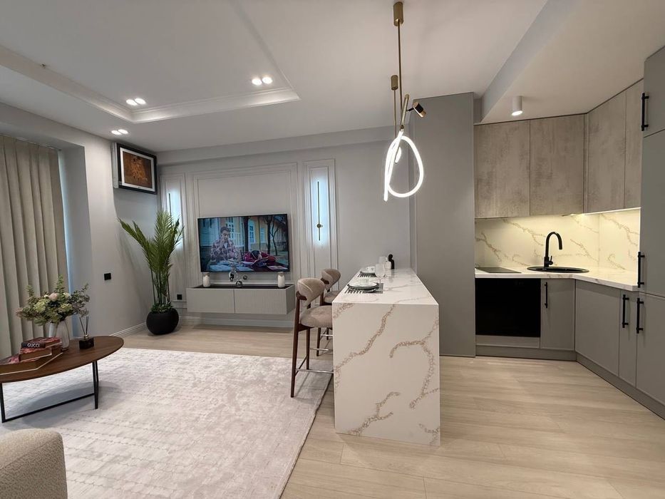 NRG U-Tower Продается 2 комнатная квартира ремонт Дружба Народов