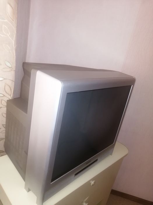 Цветной телевизор