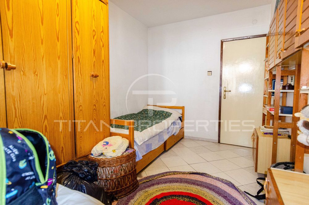 Продава се Тристаен апартамент в Пловдив, Каменица 1 - 76 кв.м за 1777 €/кв.м - Снимка #9