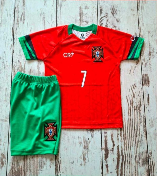 Детски Екип Ronaldo световно 2026г Роналдо Португалия с чорапи CR7 NEW