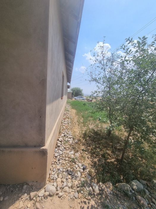 Uy sotiladi manzil boysun tuman boshrabot mahallasida joylashgan