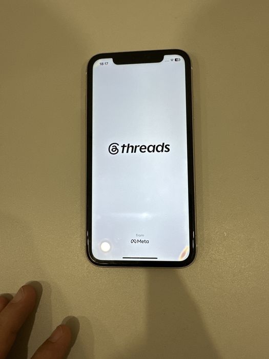 Продам iphone 11- 128 g