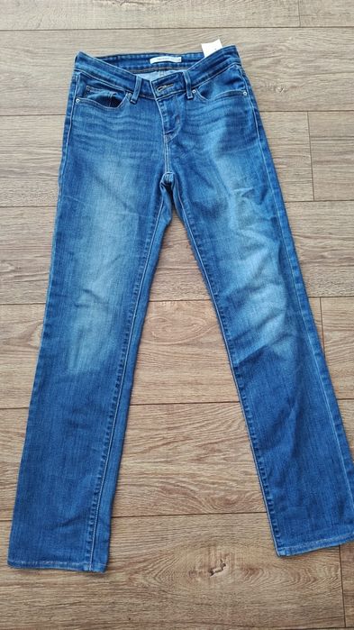 Blugi Levi's model 714