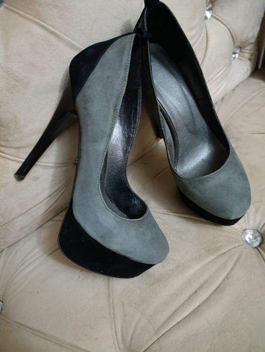 Туфли женские на высоких каблуках